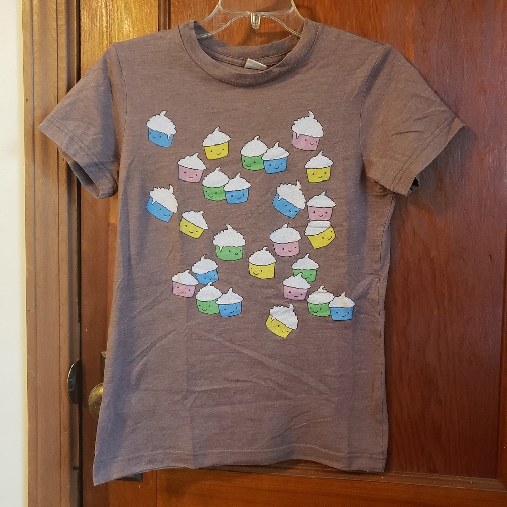 Cupcake Graphic Tee